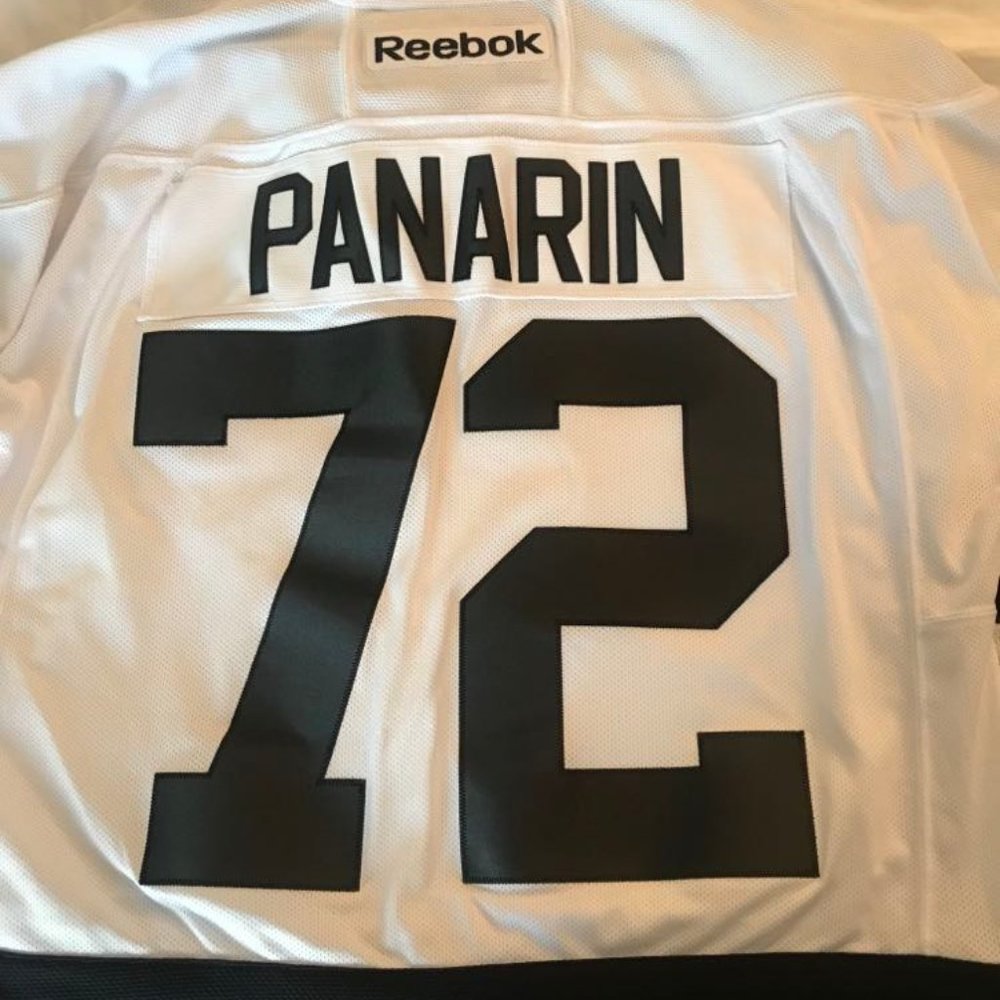 RETRO Chicago Blackhawks (2017) Winter Classic Artemi Panarin Jersey - Picture 3 of 6